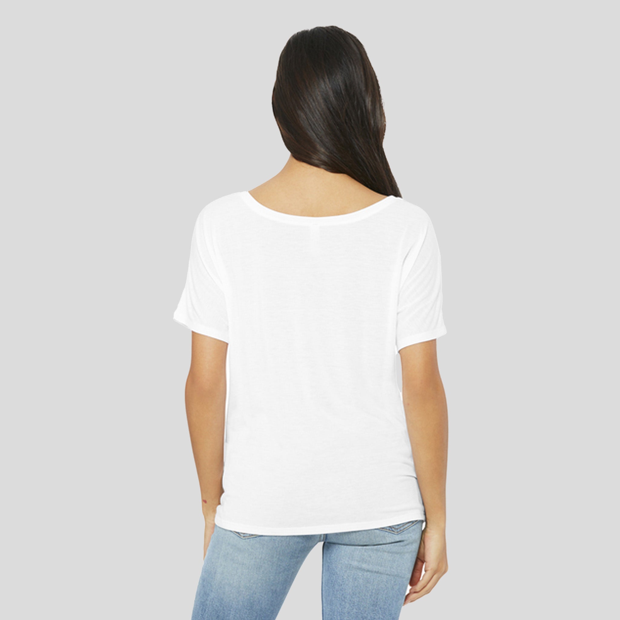 Womenโs Slouchy Tee | White