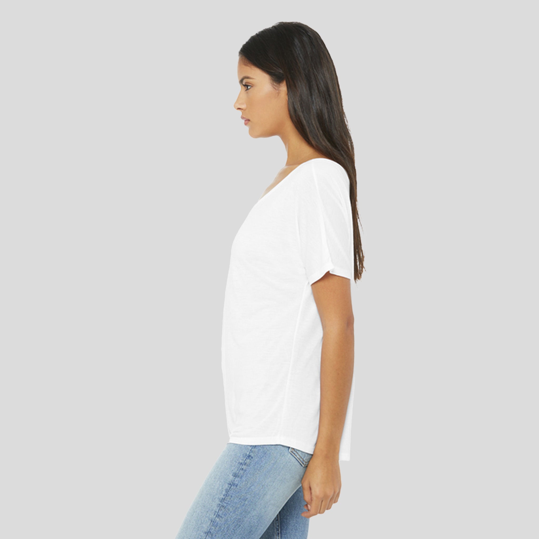 Womenโs Slouchy Tee | White